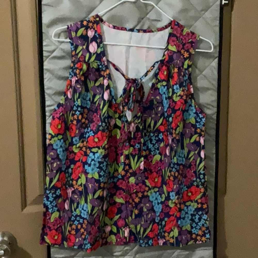 Allover Floral Print Tie Neck Sleeveless Blouse